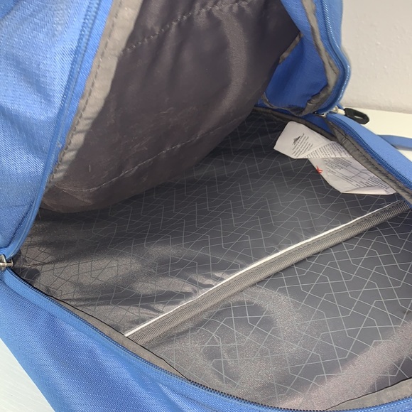 Great quality pack pack. Could use a good cleaning - Picture 5 of 6